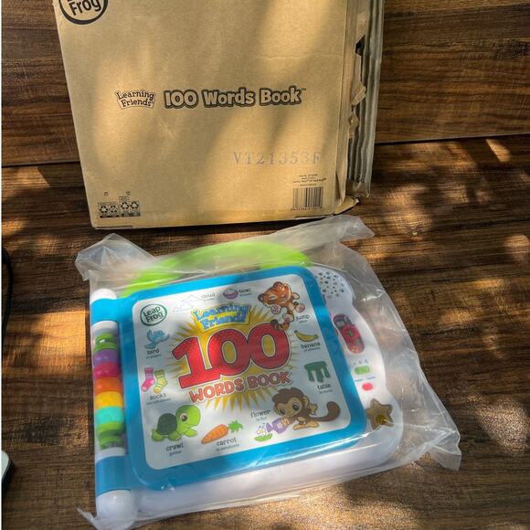 ─୨ৎ─ NEW Leap Frog 100 Words Book Learning Kids Toddler Toy Read (DS-5D) ❌ - Picture 1 of 4